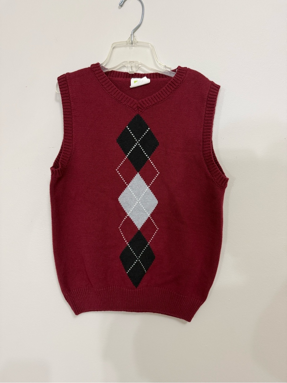 Crazy 8 Boy’s Size M (7-8)  Maroon Argyle Knit Sweater Vest, excellent condition